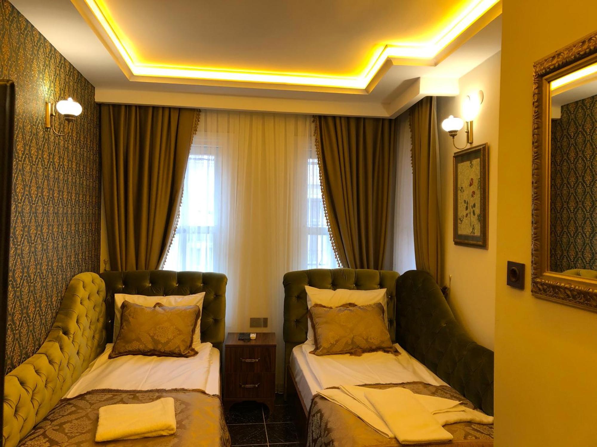 Rose Mansion By Otantik Suites Provincia di Provincia di Istanbul Esterno foto